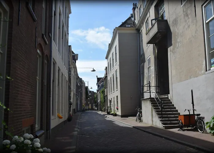 Conti דורדרכט