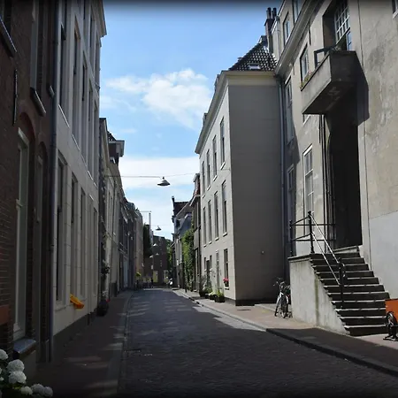 Conti 도르드레흐트