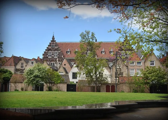 فندق مبيت وإفطار Conti 3*