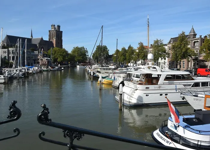 Conti فندق مبيت وإفطار